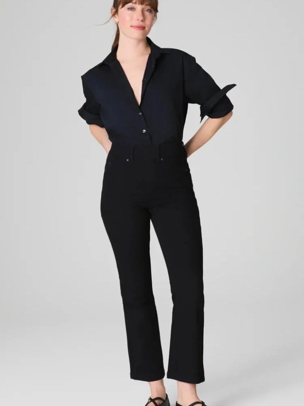 NWT Spanx Kick Flare Jeans in black in XS